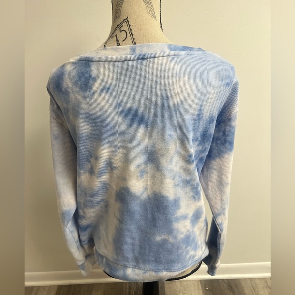 Blue Tie Dye Thermal! - Picture 6 of 14